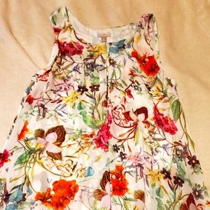 Sleeveless blouse
